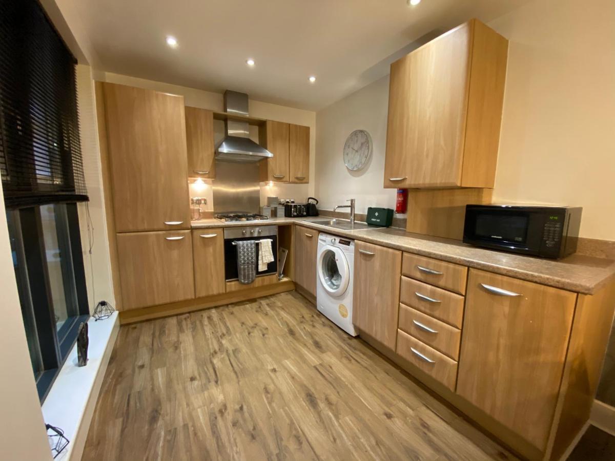 Luxe Place - Netflix & Workspace For 6 Birmingham Extérieur photo