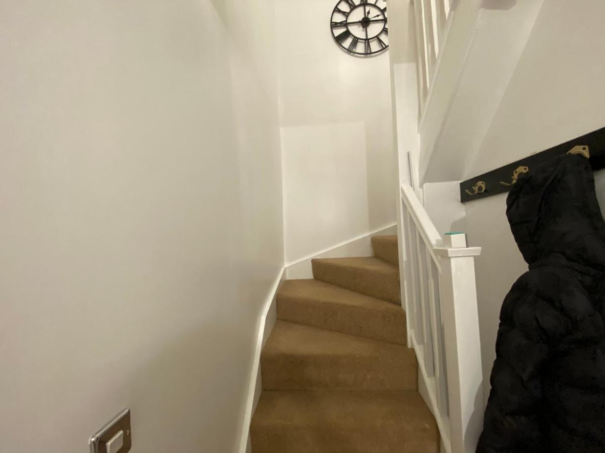 Luxe Place - Netflix & Workspace For 6 Birmingham Extérieur photo