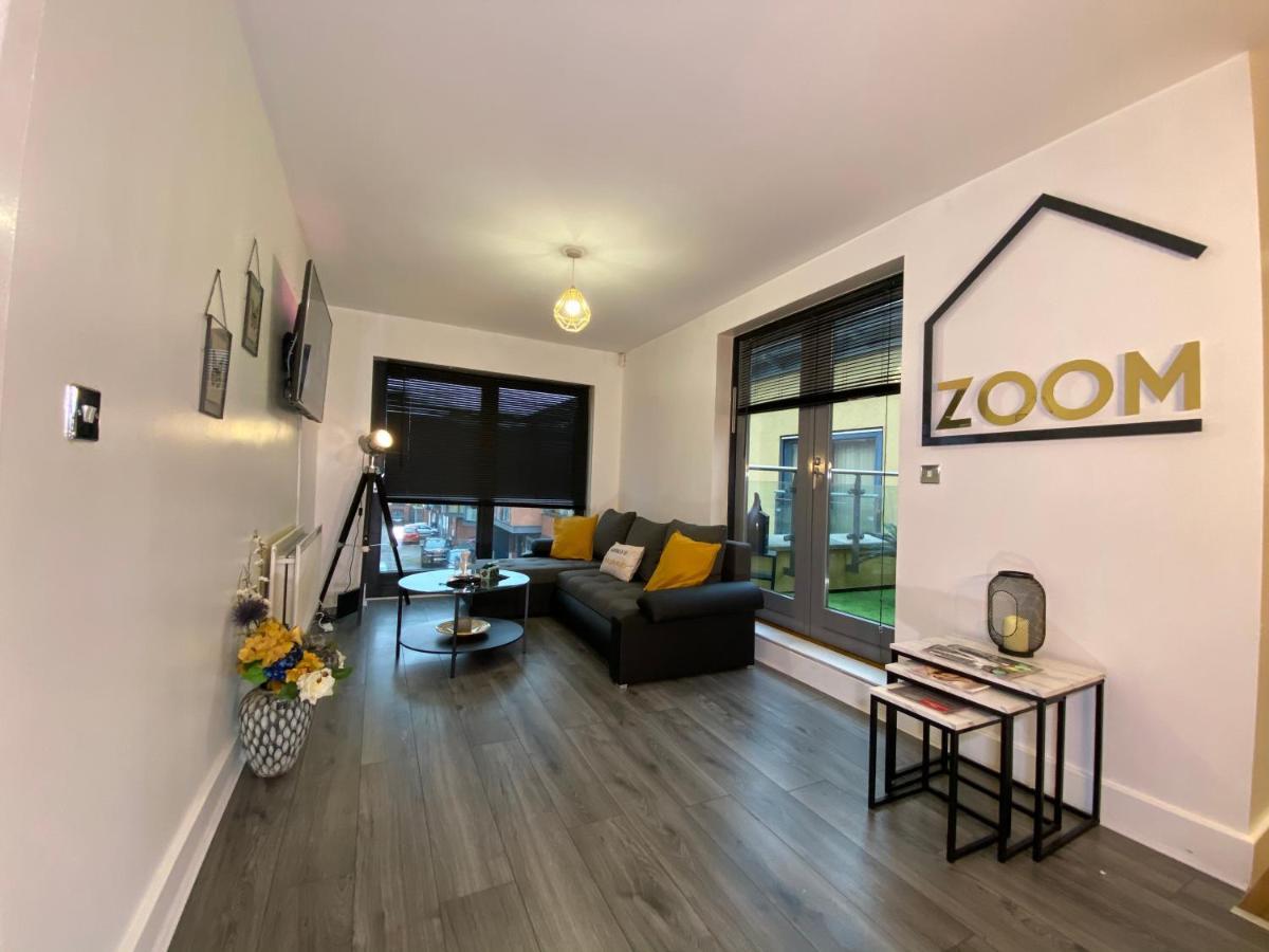 Luxe Place - Netflix & Workspace For 6 Birmingham Extérieur photo